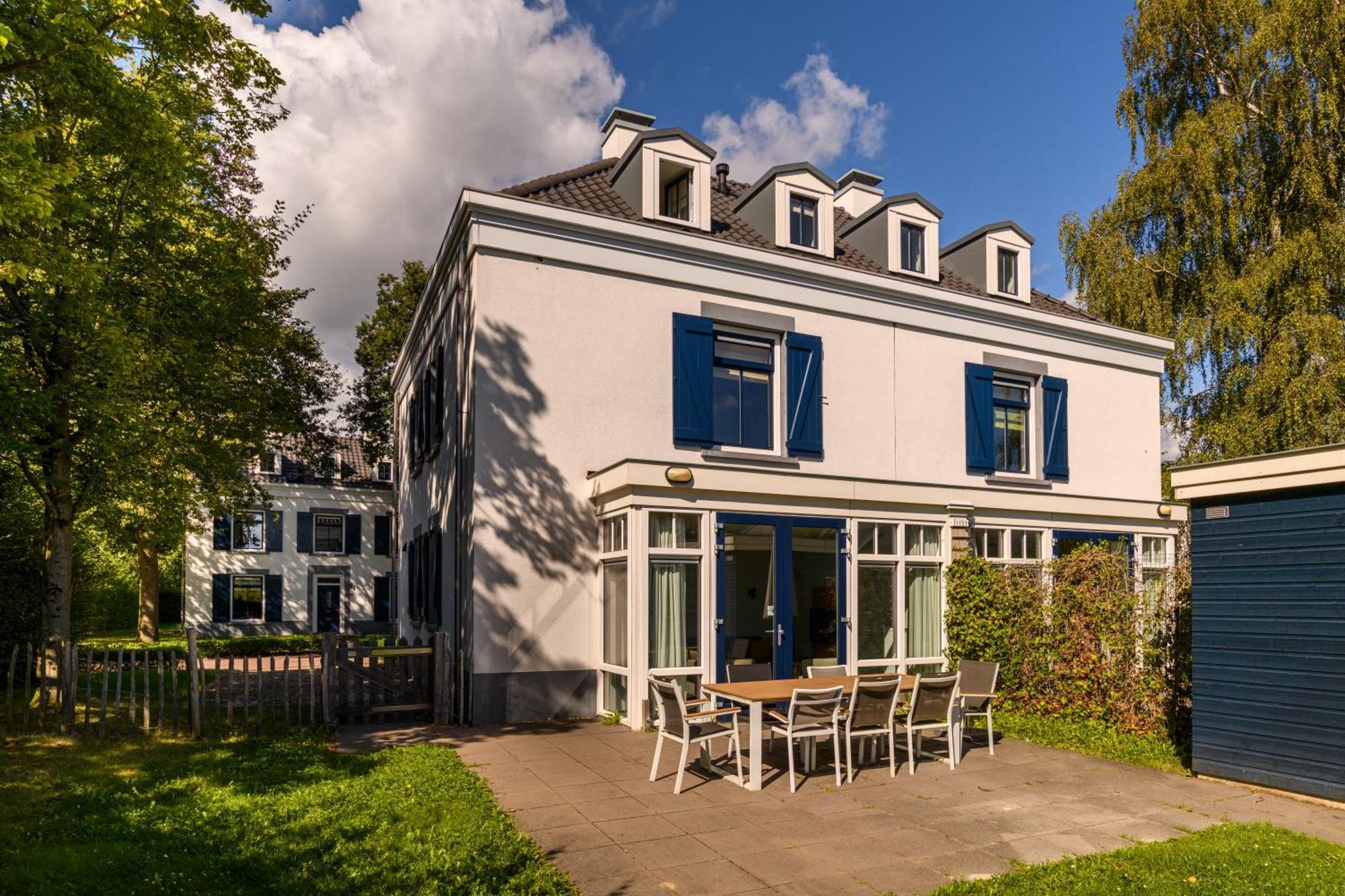 Dormio Resort Maastricht Rom bilde